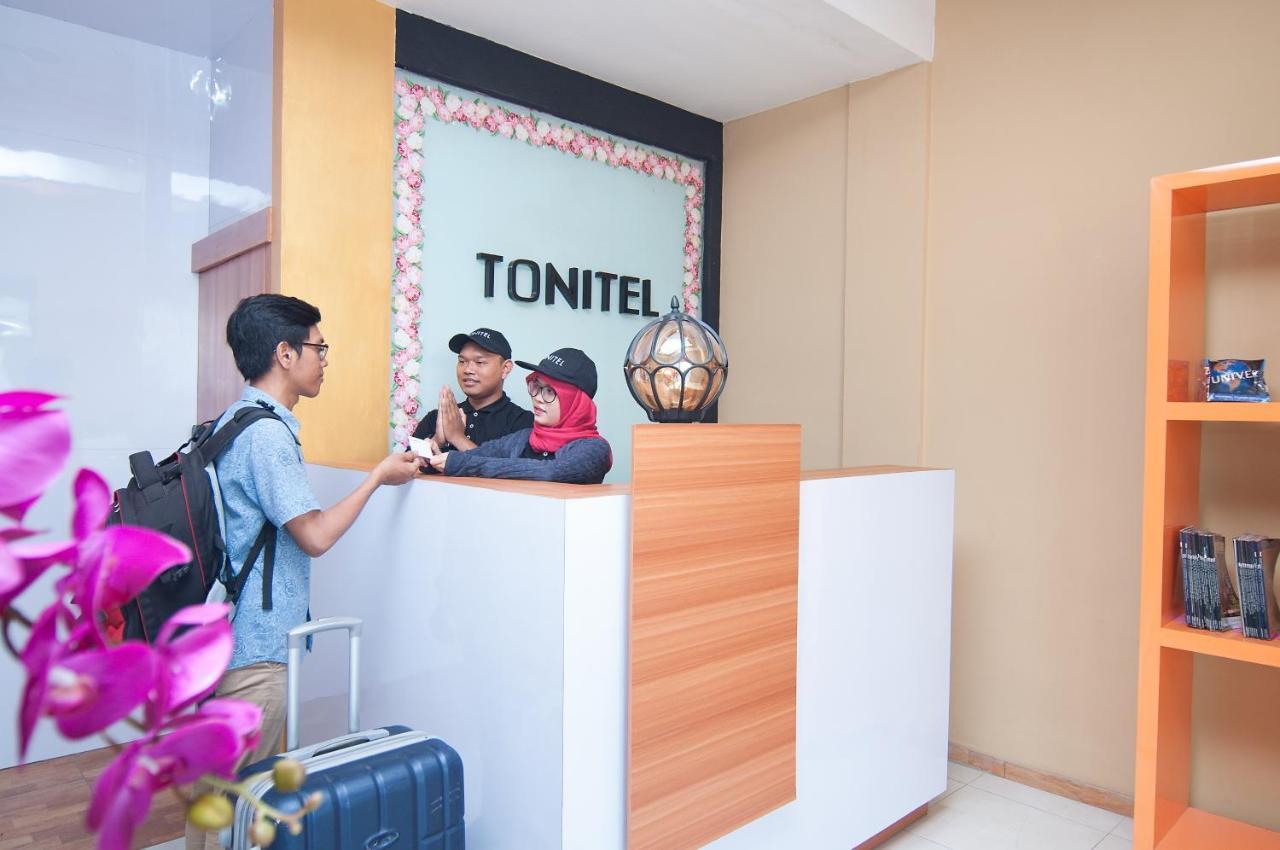 TONITEL Hotel Malioboro Yogyakarta Kültér fotó